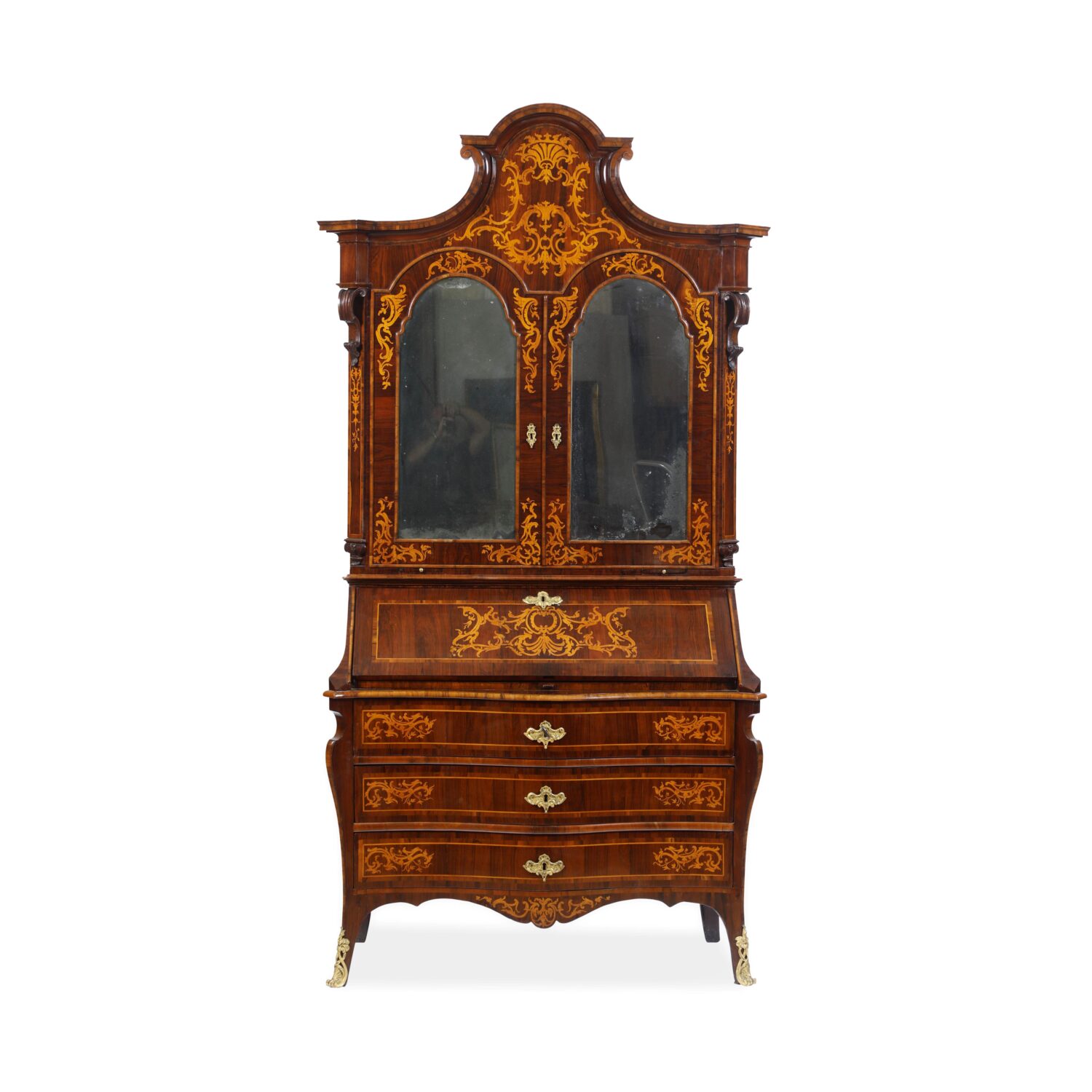 Expertise e acquisto diretto di antiquariato di alto pregio, arredi storici e dipinti antichi a Macerata e in tutte le Marche. Valutazioni professionali a cura di Antico Design 900