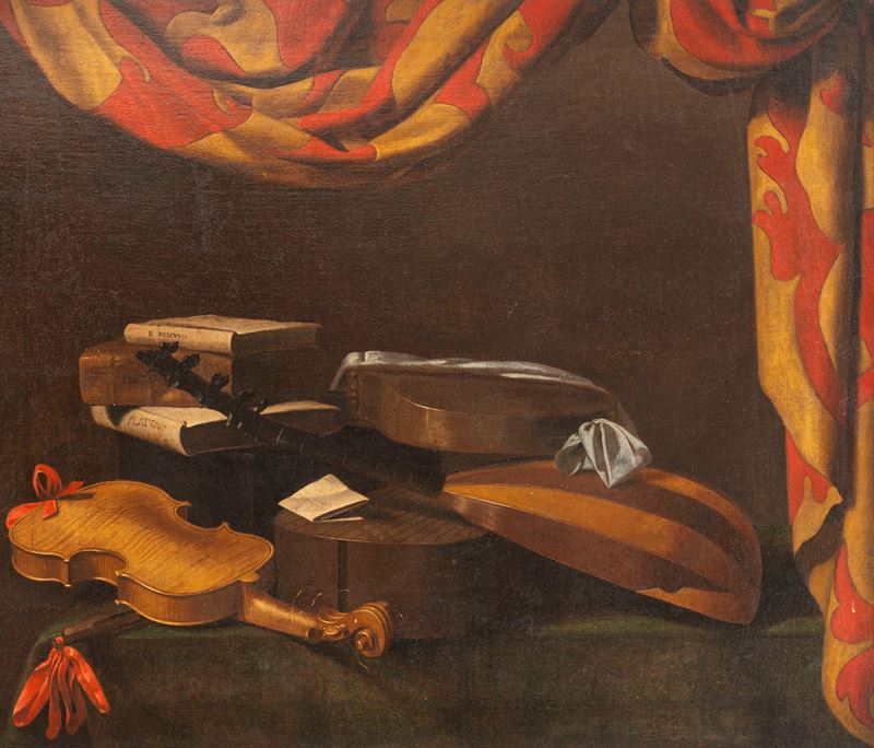 Dettaglio pittorico della polvere e delle impronte digitali sulla cassa armonica di un liuto, tratto distintivo per l'autenticazione delle opere di Evaristo Baschenis. Perizie diagnostiche e acquisto pittura antica.
